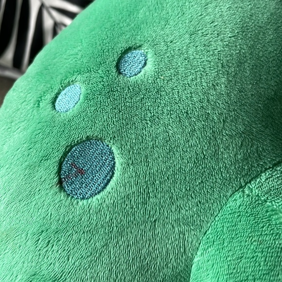 Pillow fort dinosaur stuffed animal - Picture 8 of 8